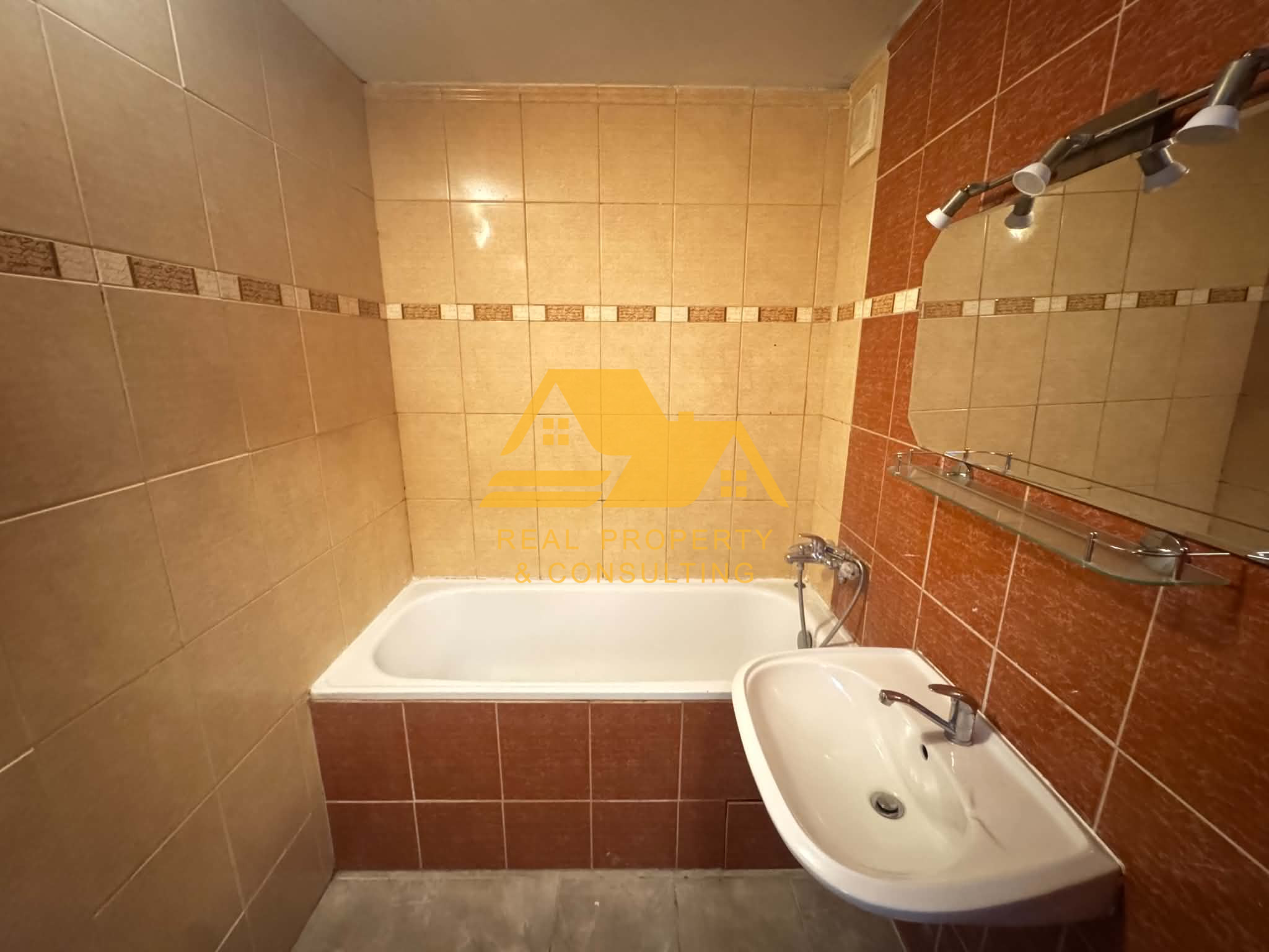 Exkluzívne! Predám 4 izbový byt na Mládežníckej ulici v Palárikove – fotografia 5