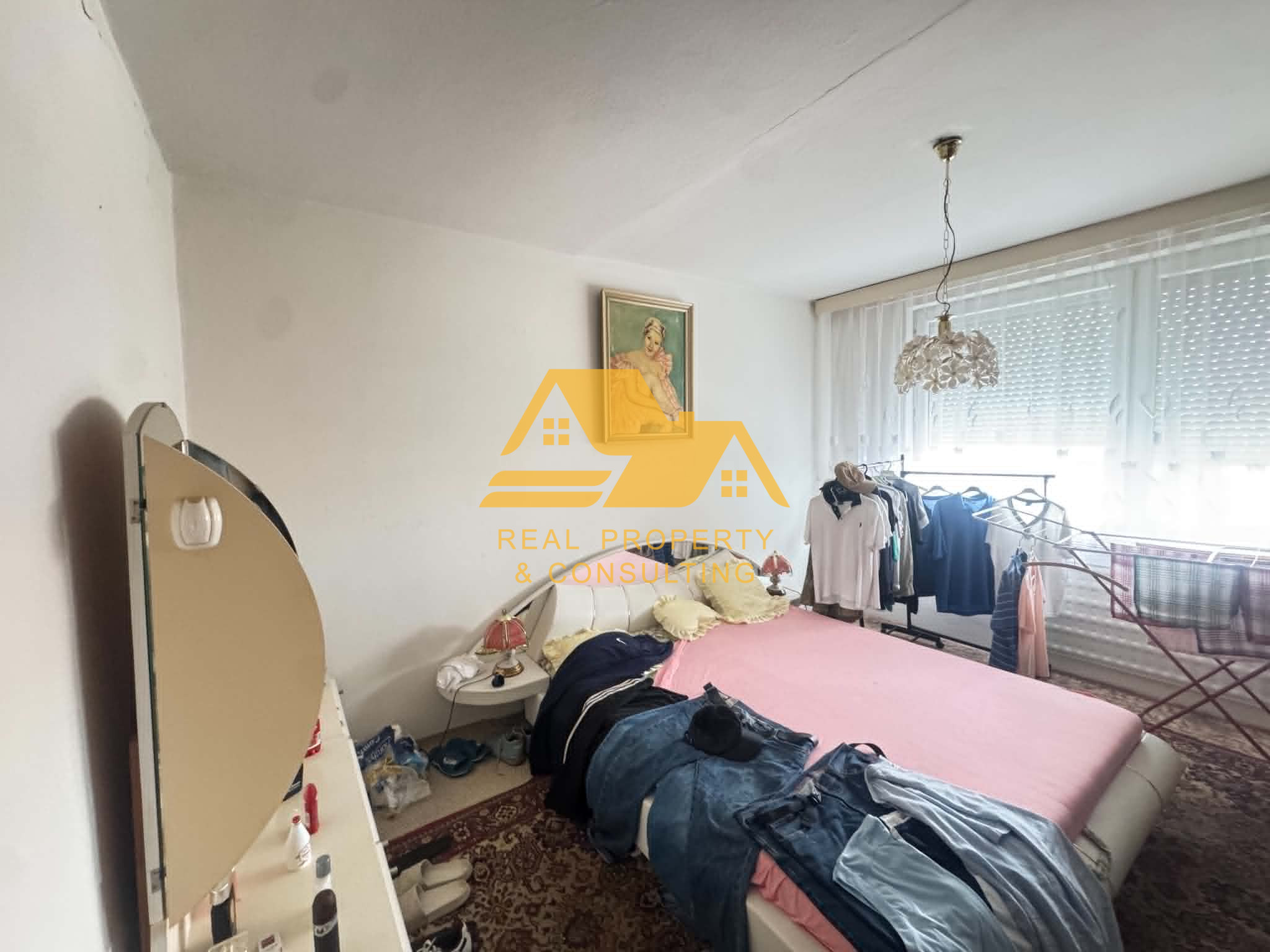 Predám 4 izbový byt neďaleko centra v Nových Zámkoch – fotografia 4