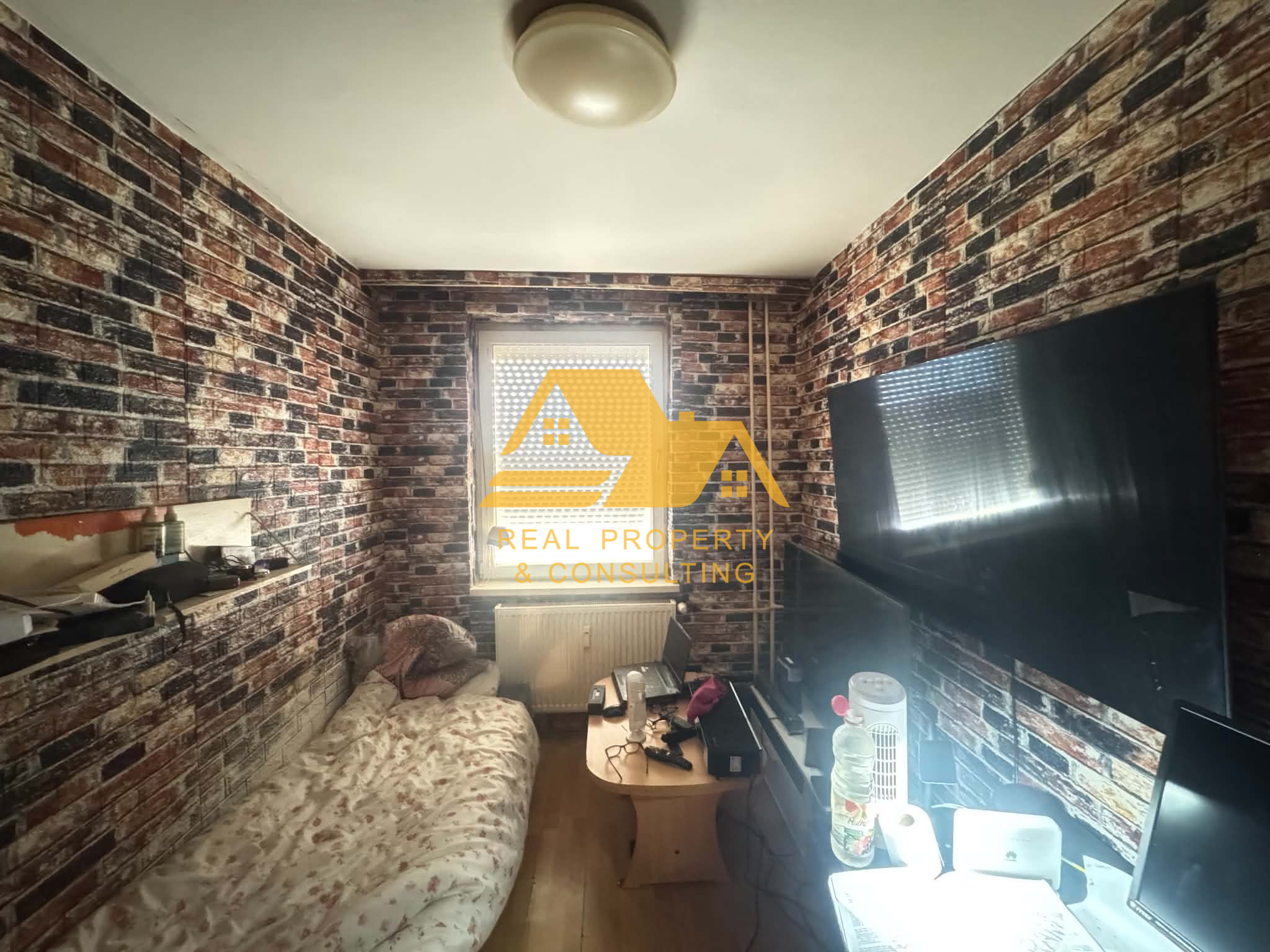 Predám 4 izbový byt neďaleko centra v Nových Zámkoch – fotografia 10