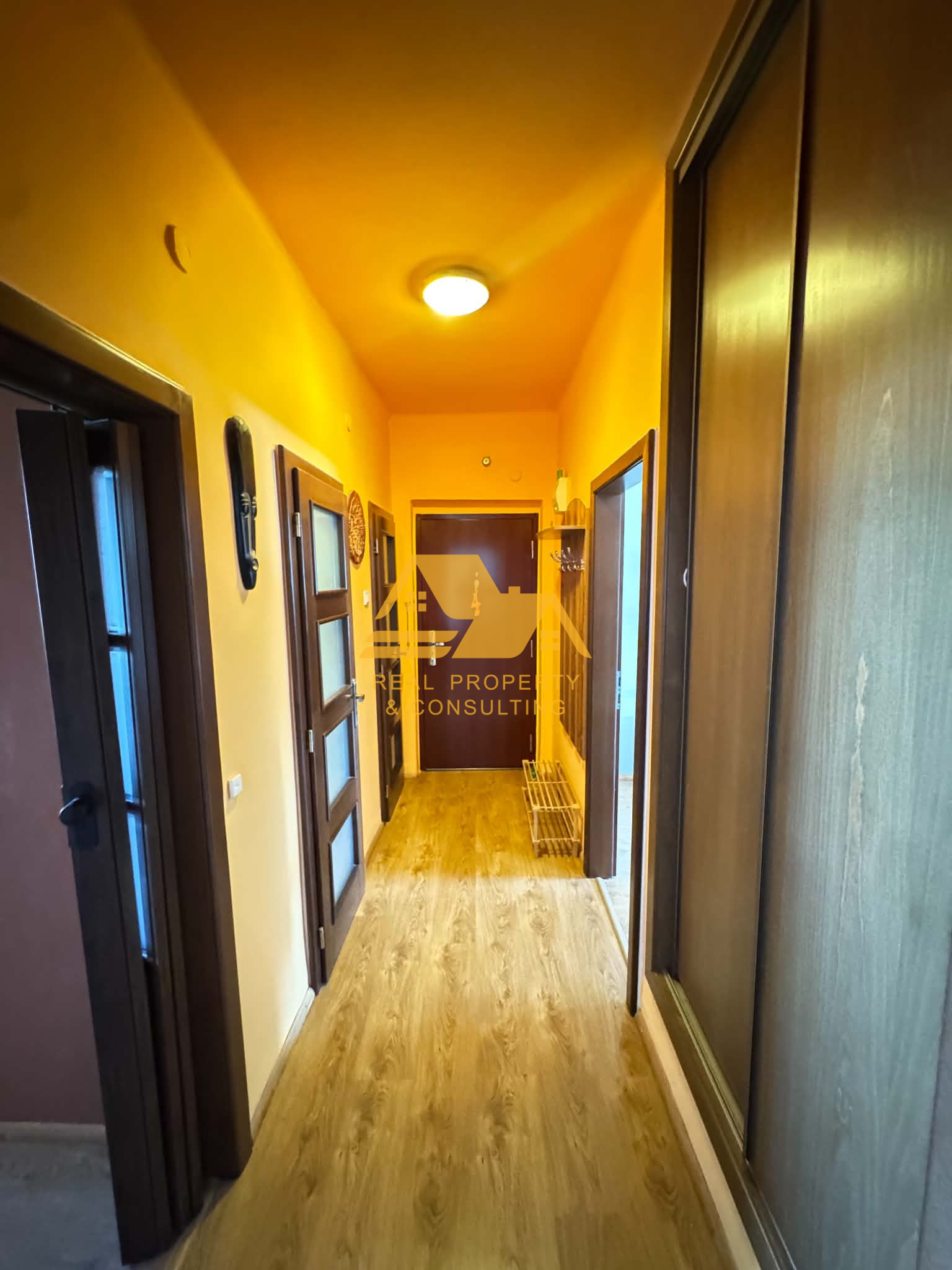 Exkluzívne! Predám 3 izbový byt s loggiou v obci Bajč – fotografia 8