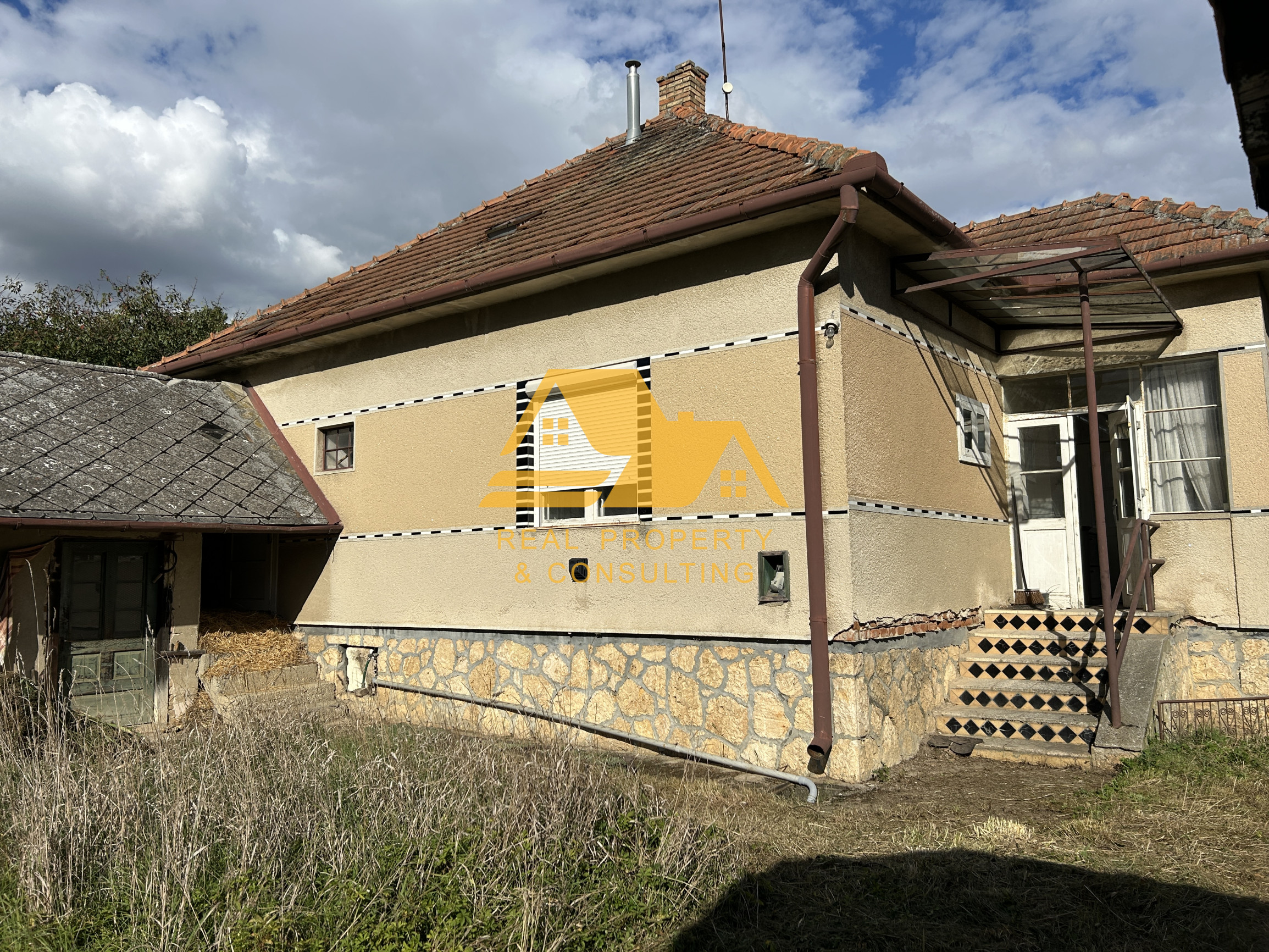 Exkluzívne! Predám rodinný dom v obci Bardoňovo – fotografia 2