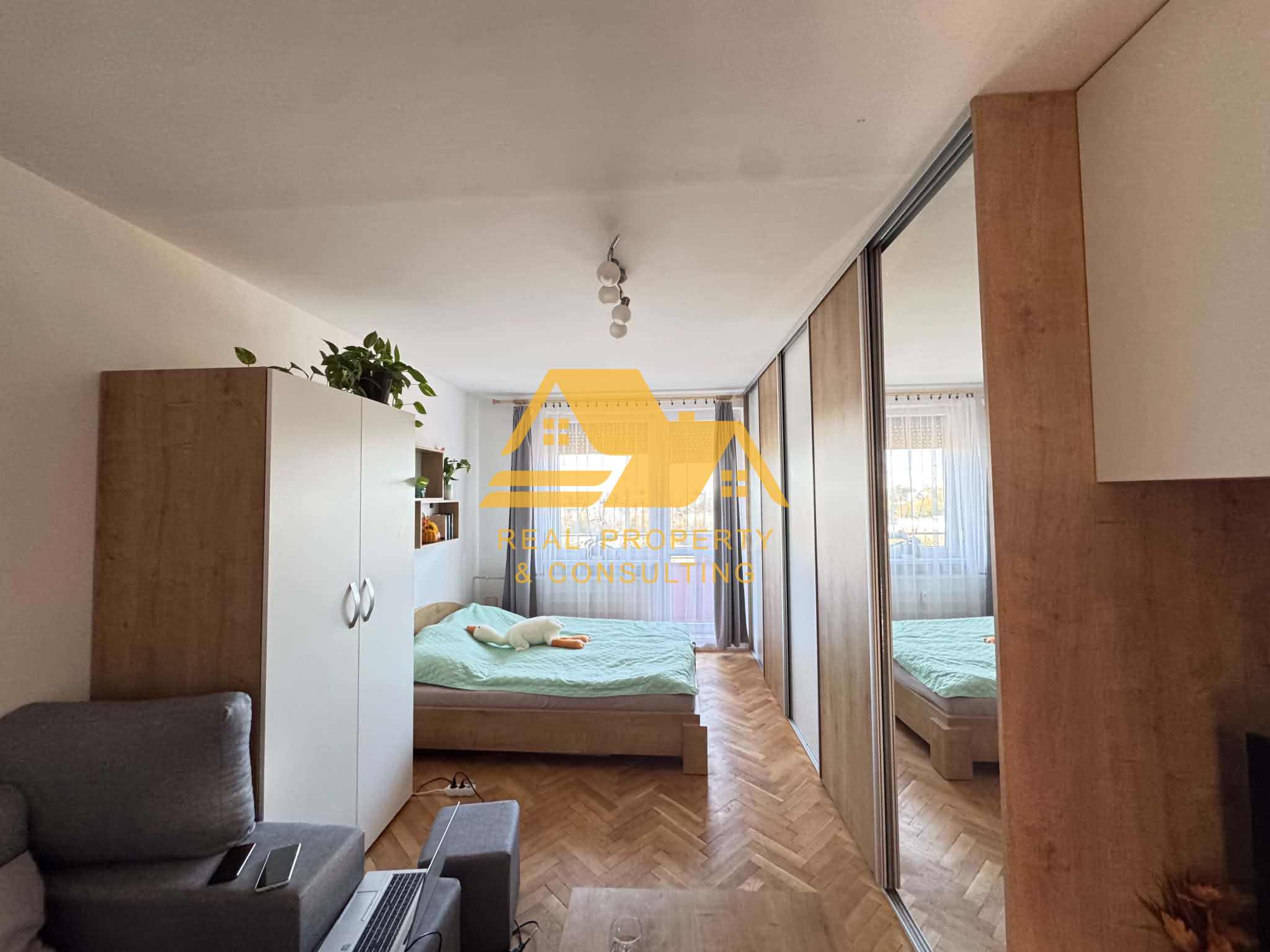 Prenajmem 1 izbový byt s balkónom v Nových Zámkoch – fotografia 3