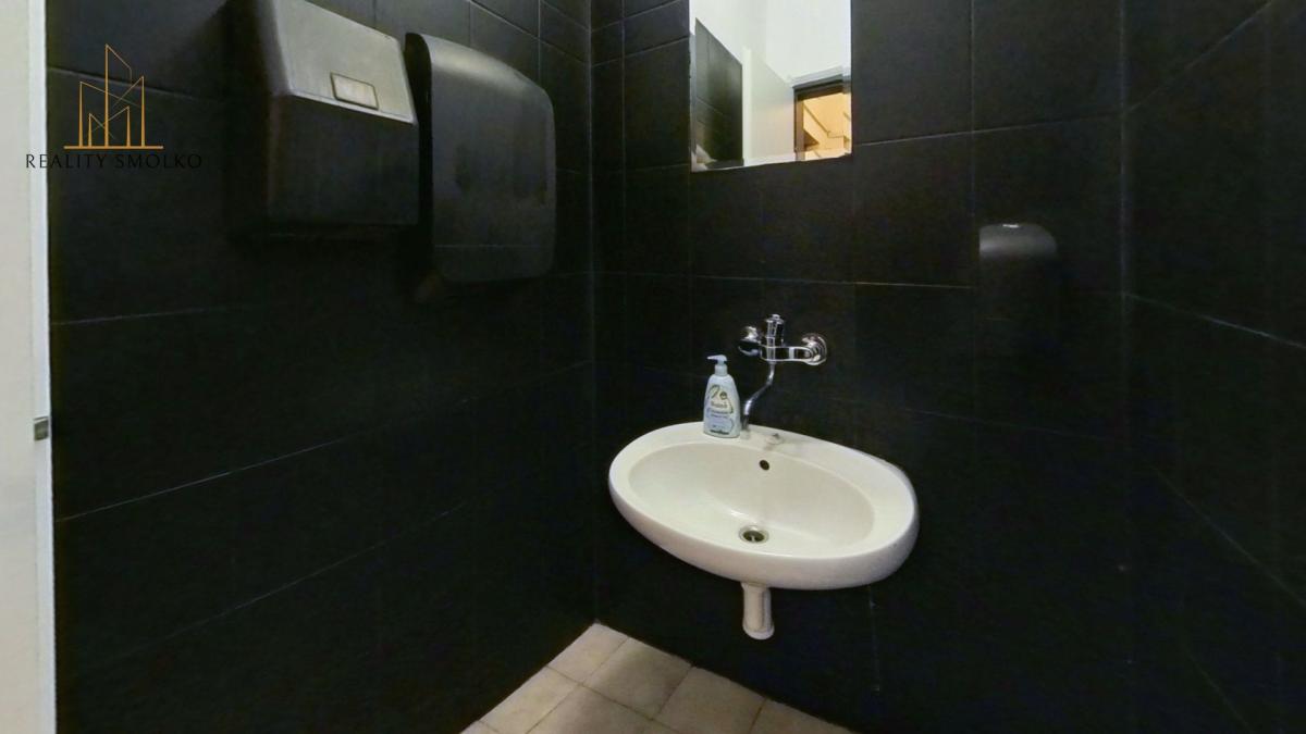 Exkluzívny prenájom priestorov pre kaviareň alebo vináreň – Hlavná ulica, Prešov – fotografia 8