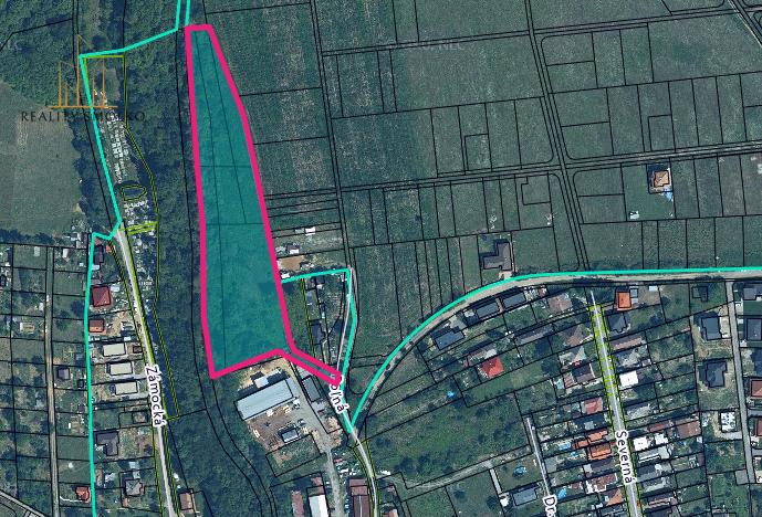 Pozemok na podnikanie v priemyselnej časti - Veľký Šariš – fotografia 1