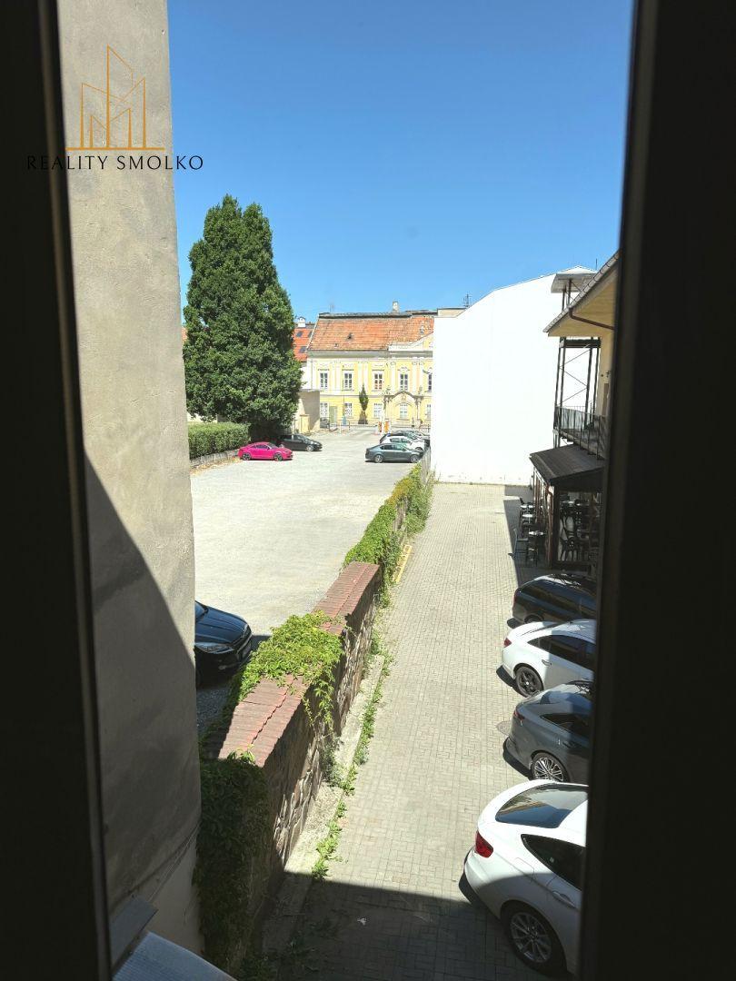 Exkluzívny prenájom kancelárskeho priestoru – historická budova, Hlavná ulica, Prešov – fotografia 2