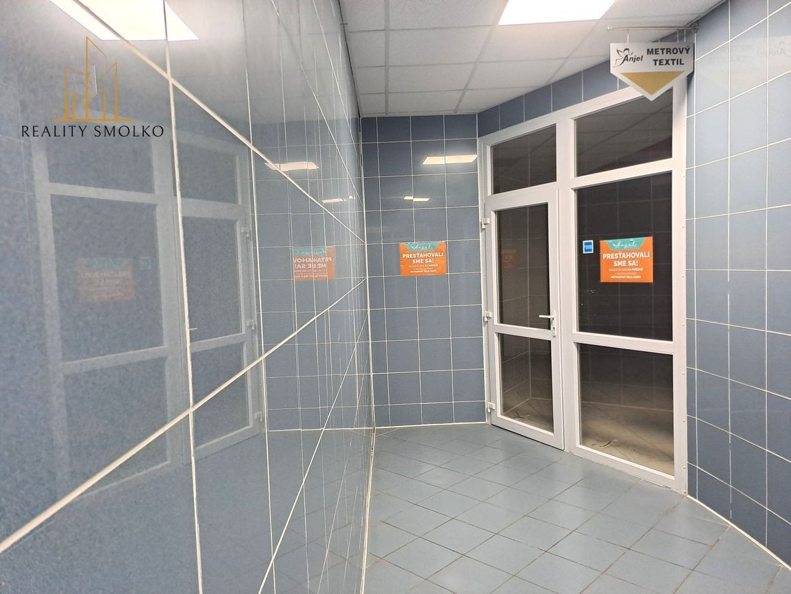 Prenájom komerčných priestorov v centre mesta Humenné – fotografia 5