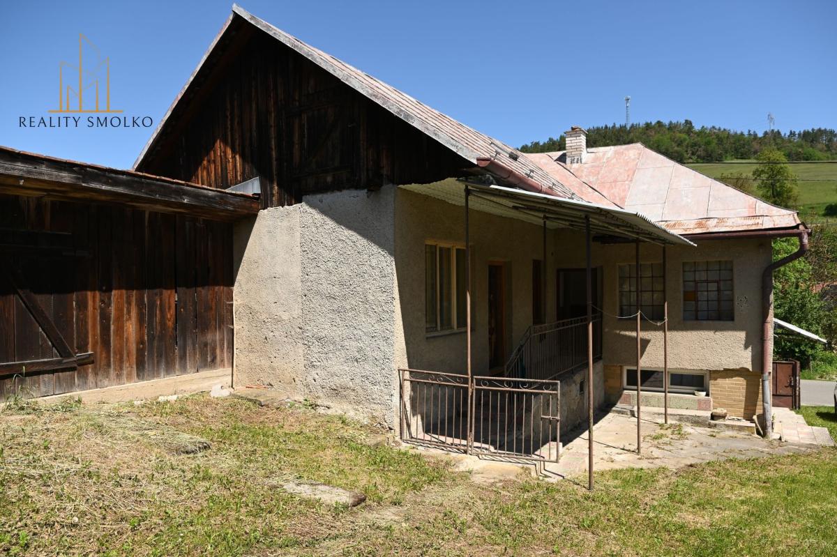 Na predaj - starší rodinný vidiecky dom v Miklušovciach – fotografia 3