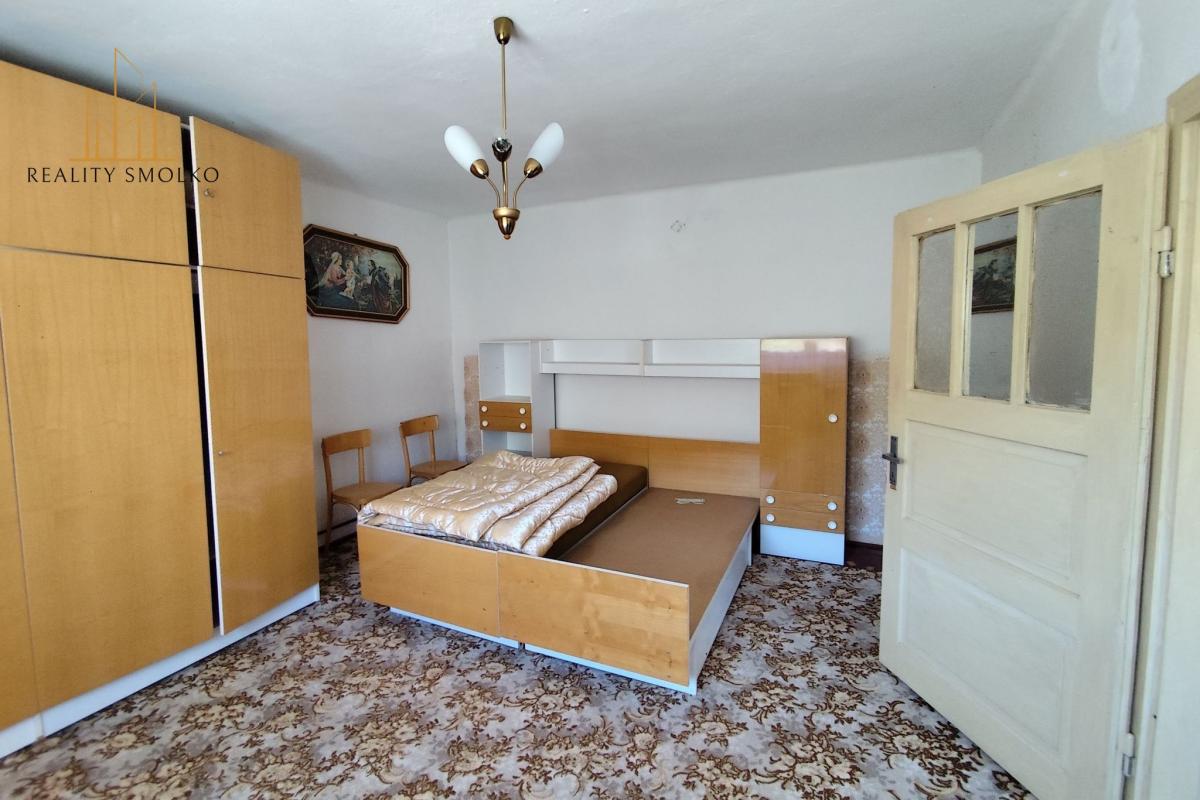 Na predaj - starší rodinný vidiecky dom v Miklušovciach – fotografia 5